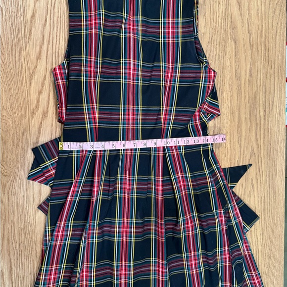 🎄Perfect Christmas Tartan Plaid Dress for the Holidays 🎁 - Picture 8 of 9